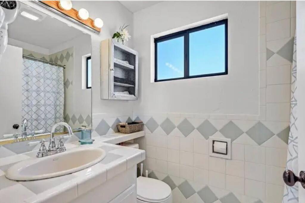 הוילה הנדרסון Beautiful Oasis With Rv Or Boat Parking מראה חיצוני תמונה